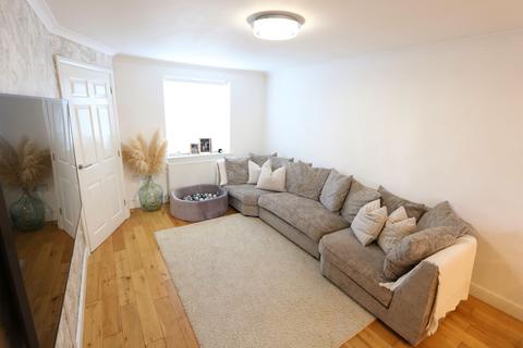 2 bedroom end of terrace house for sale, Carew Close, Chafford Hundred