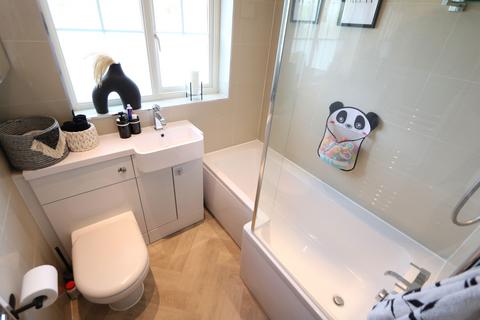 47 Carew Close, Chafford Hundred, Grays, RM16 6RZ