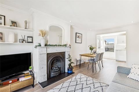 2 bedroom apartment for sale, Shelgate Road, SW11