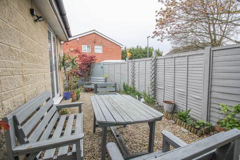 2 bedroom terraced house for sale, Worle-Beautifully Presented