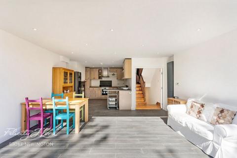 4 bedroom terraced house for sale, Geldeston Road, Clapton, E5