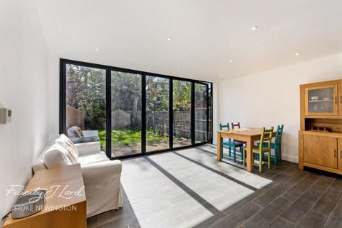 4 bedroom terraced house for sale, Geldeston Road, Clapton, E5