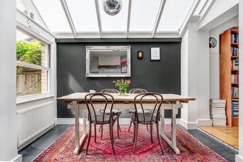 63 Windsor Road, Richmond, TW9 2EJ