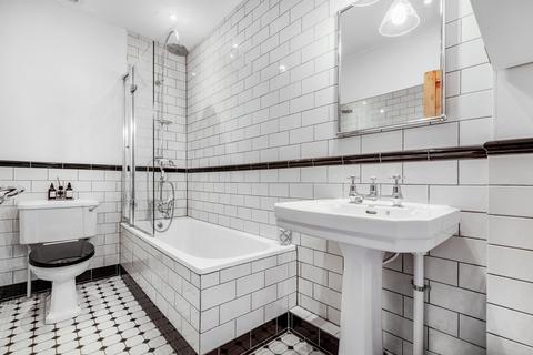 63 Windsor Road, Richmond, TW9 2EJ