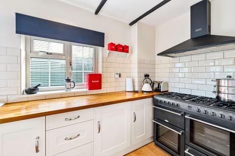 9 Holly Tree Road, Caterham, CR3 5ST