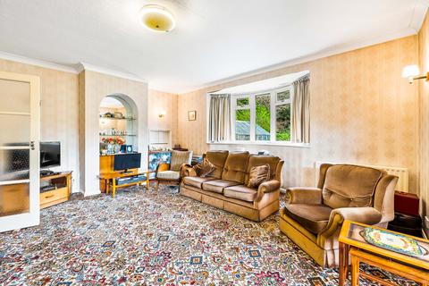 32 Canada Road, Cobham, KT11 2BA