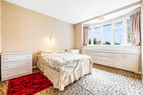 32 Canada Road, Cobham, KT11 2BA