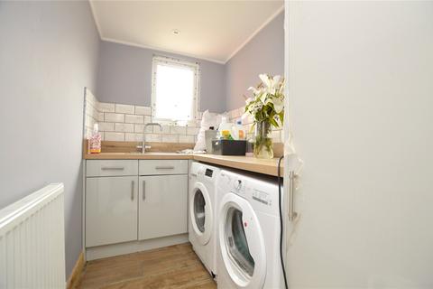 3 bedroom semi-detached house for sale, Farfield Avenue, Farsley, Pudsey, West Yorkshire