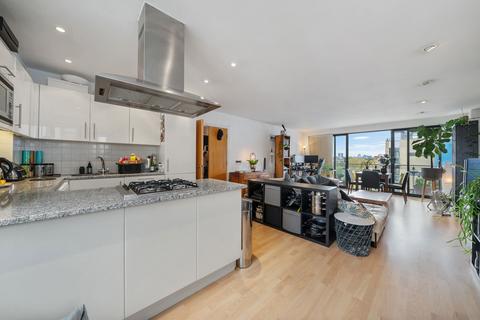 2 bedroom flat to rent, Westferry Road, Ocean Wharf, E14