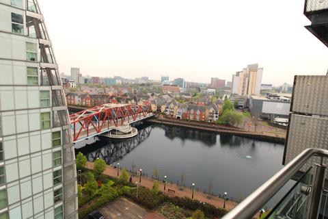 2 bedroom apartment for sale, N V Building, 98 The Quays, Salford, Lancashire, M50