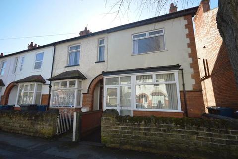 Nottingham - 3 bedroom end of terrace house to rent