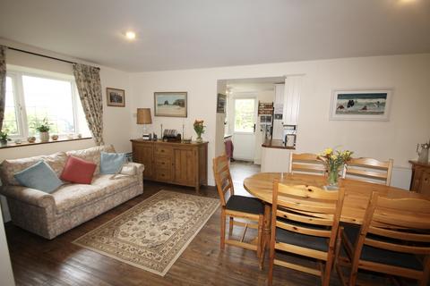 2 bedroom cottage for sale, Stocks Lane, North Wootton