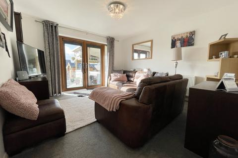 8 Newton Fields, Kilgetty, SA68 0ZA