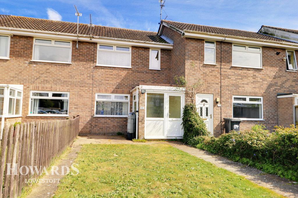 Catchpole Close, Kessingland 2 bed terraced house for sale £150,000