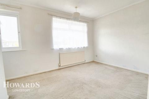 89 Catchpole Close, Kessingland, Lowestoft, NR33 7TL