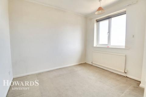 89 Catchpole Close, Kessingland, Lowestoft, NR33 7TL