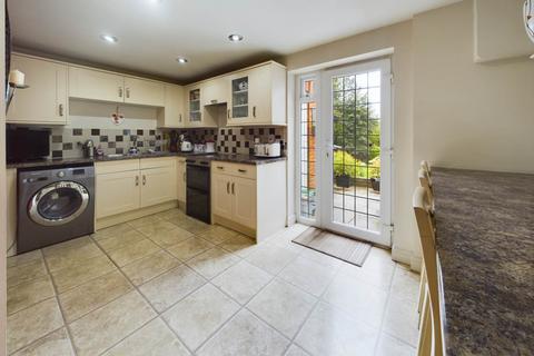 1a Stonelea Road, Hemel Hempstead, HP3 9JY