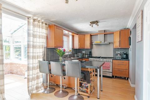 31 Ashtree Gardens, Carlton Colville, Lowestoft, NR33 8SR
