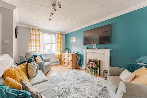 31 Ashtree Gardens, Carlton Colville, Lowestoft, NR33 8SR