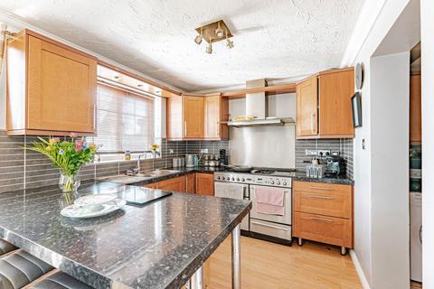 31 Ashtree Gardens, Carlton Colville, Lowestoft, NR33 8SR