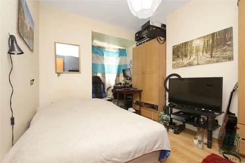 1 bedroom apartment for sale, Falcon Crescent, Enfield, EN3