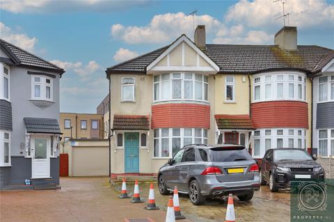 1 bedroom apartment for sale, Falcon Crescent, Enfield, EN3