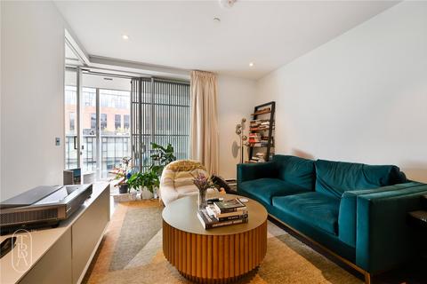 2 bedroom apartment to rent, Circus Road West, London, SW11