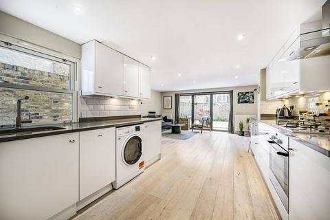 2 bedroom flat for sale, Bramber Road, Barons Court, London, W14