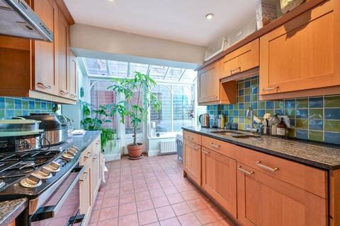 37 Agraria Road, Guildford, GU2 4LF