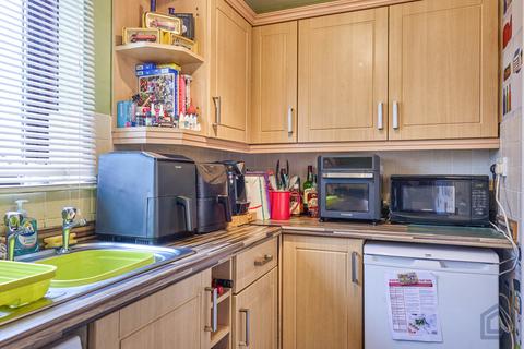 1 bedroom property for sale, Thorns Avenue, Brierley Hill DY5