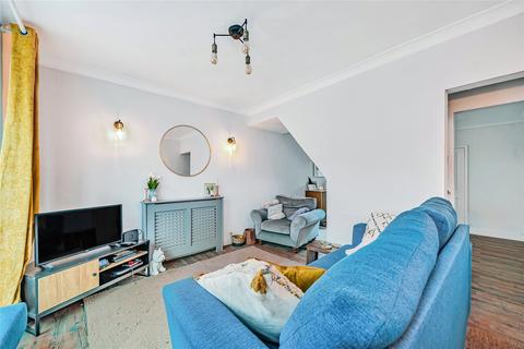 2 bedroom terraced house for sale, Bury Avenue, Newport Pagnell, Buckinghamshire, MK16