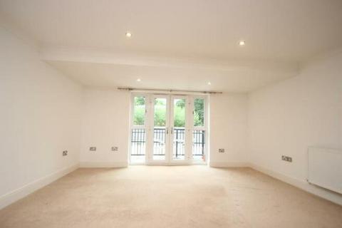 2 bedroom flat for sale, Leeds, Shadwell Lane, Ellies Court, LS17