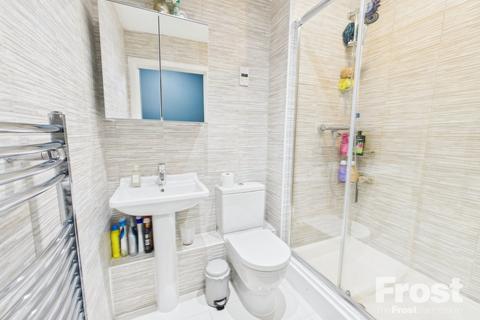 11 Sovereign Heights, Slough, SL3 8PZ