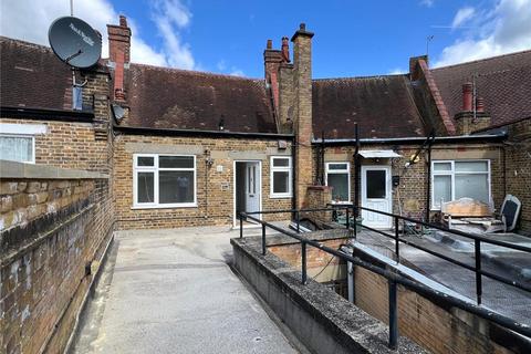 2 bedroom apartment to rent, High Street, Ruislip, HA4