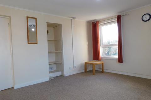 2 bedroom flat to rent, 5, Kingsknowe Court, Edinburgh, EH14 2JT
