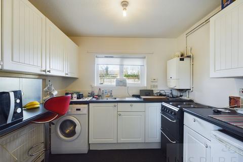 1 bedroom maisonette to rent, Bewbush, Crawley RH11