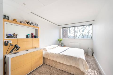 2 bedroom flat to rent, Barandon Walk, Ladbroke Grove, London, W11
