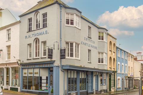 Hotel for sale, High Street, Caernarfon, Gwynedd, LL55