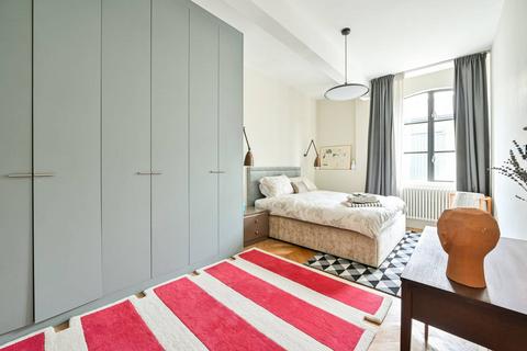 2 bedroom flat for sale, Sternhall Lane, Peckham, London, SE15