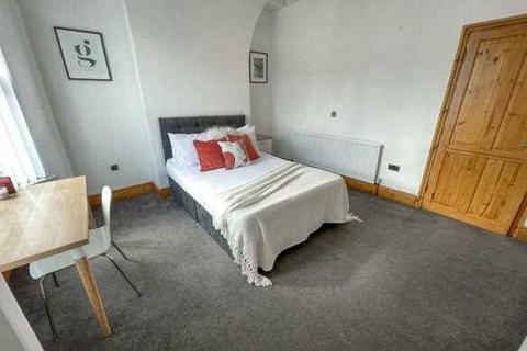 3 bedroom terraced house for sale, Adelaide Road, Kensington, Kensington Fields, Liverpool
