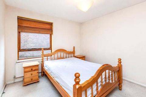 1 bedroom apartment to rent, The Oaks, Moormede Crescent, Staines-upon-Thames, Surrey, TW18