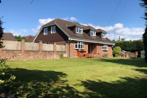 4 bedroom detached house for sale, Winchester Road, Waltham Chase, Southampton, Hampshire, SO32