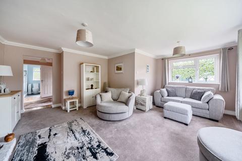 4 bedroom detached house for sale, Winchester Road, Waltham Chase, Southampton, Hampshire, SO32