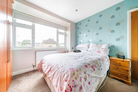 21 Ashcroft Road, Chessington, KT9 1RR