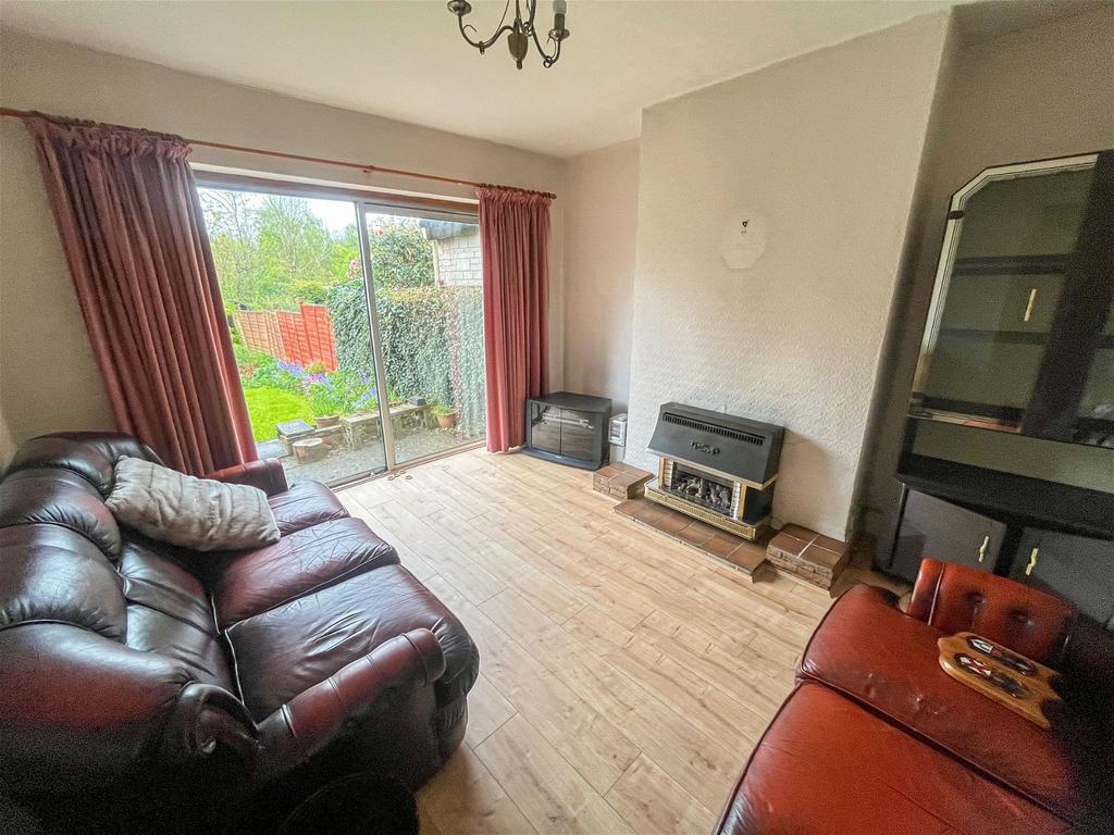Wake Green Road, Birmingham B13 3 bed semidetached house for sale £