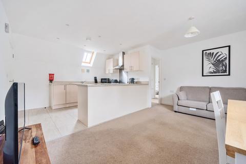 2 bedroom coach house for sale, Carriage Crescent, Witney, Oxfordshire