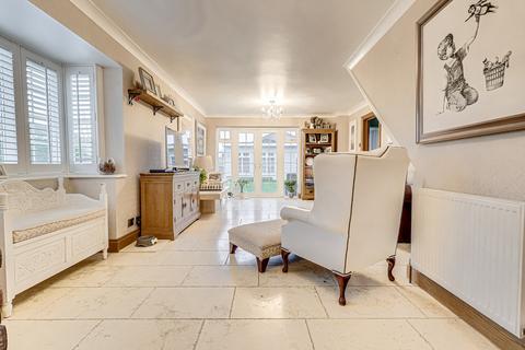 74 Bishopsteignton, Shoeburyness, Southend-on-sea, SS3 8AR