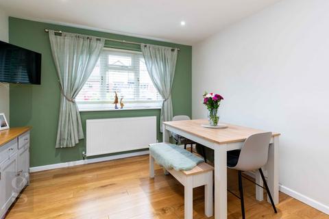 11 Spinney Grove, Hereford, HR1 1AY