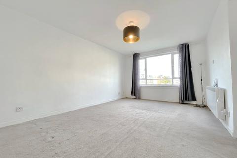 3 bedroom flat to rent, Russell Drive, Ayr KA8