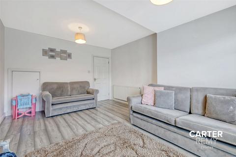8 Brookmans Avenue, Grays, RM16 2LN